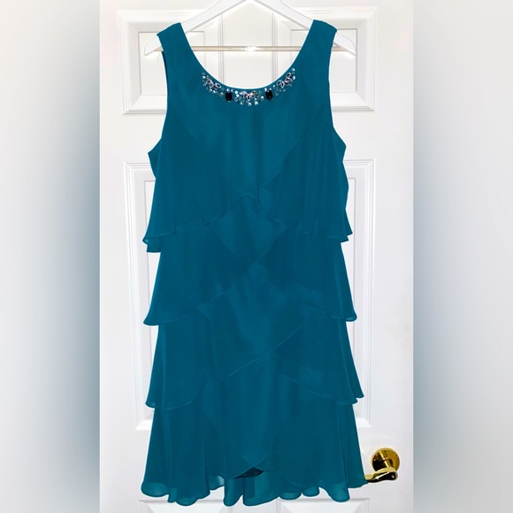 Ignite Evenings Tiered Dress and Shawl - Picture 3 of 8